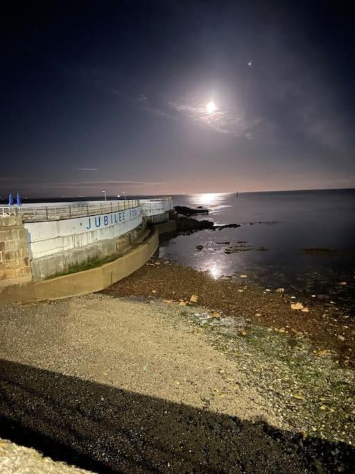 Lovely 1 Bed Flat In Victorian House 300M Seafront Penzance Exterior foto